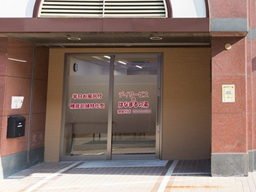 寝屋川店の外観